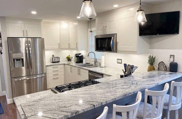 Narragansett Ideal 3BR Open, Bright, & Quietn