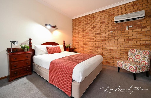 Narrandera Club Motor Inn