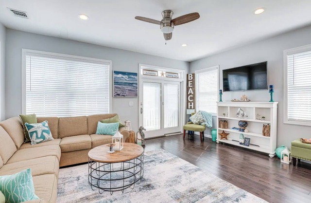 Nautical Vibes, Modern Comfort