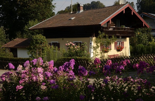 Near Chiemsee: holiday house Beate (85m²) family-friendly with 2 separate bedrooms