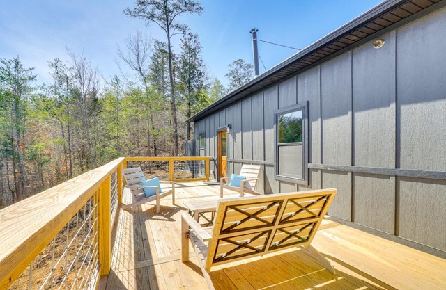 Near Hiking Trails Mtn-View Haven in Englewood!