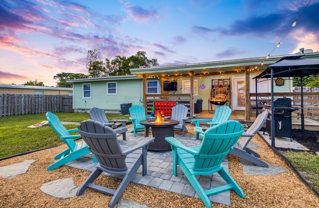 Near Town-Beach|King Beds|Kids Rm|Game Rm|Dogs OK