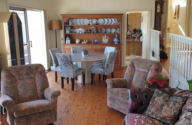 Neat family home with lots to do at your door step with great view and air con
