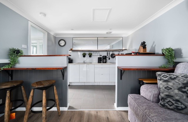 Neat & Tidy Studio with Firepit near Bathurst CBD