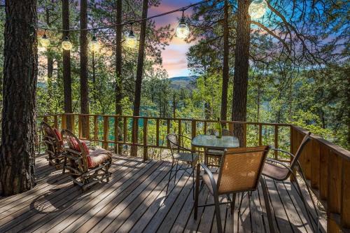Nellie May Cabin on Vallecito Lake
