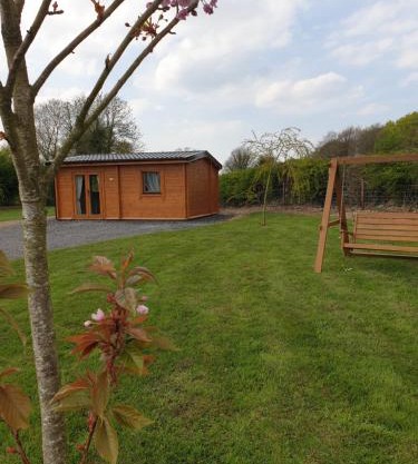 Nellies Log Cabin