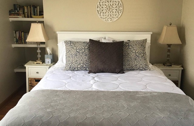 *Nena’s Place Airbnb, a spacious, yet cozy en suite room.