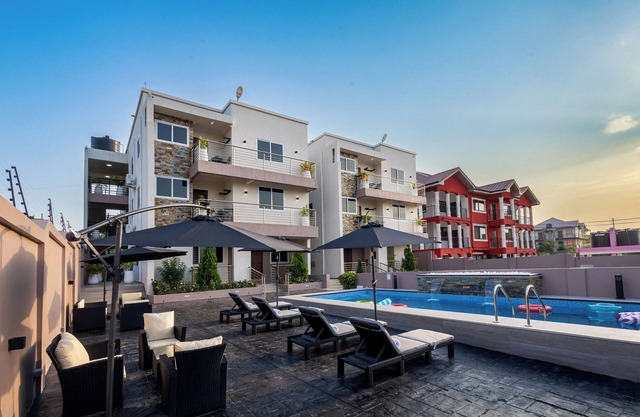 NEST 2: Stylish 2BR with premium finishes, custom décor & stunning views