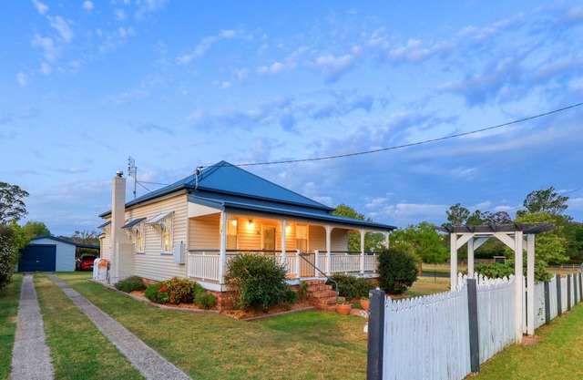 Nestled Adjacent to Quart Pot Creek & Parklands in the Heart of Stanthorpe