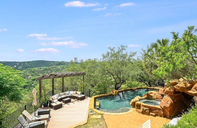 NEW Above Casa del Sol I Sunset Views I Resort Pool I Hot Tub I Media Rm