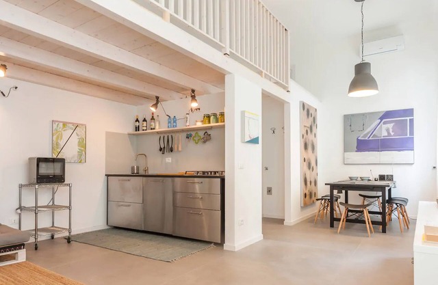 New and stylish Loft design, just a few minutes by subway from Piazza Duomo