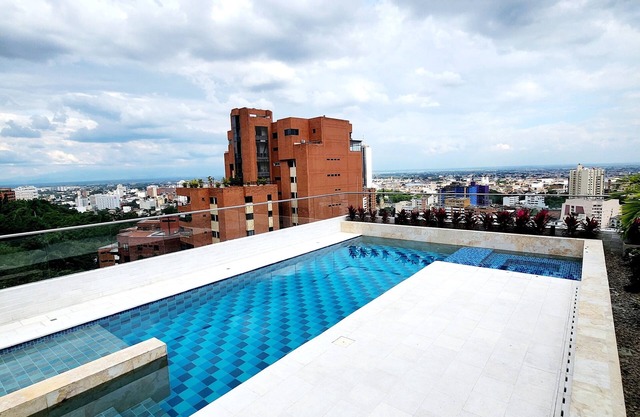 New Apartment, Ideal for Travel and Business