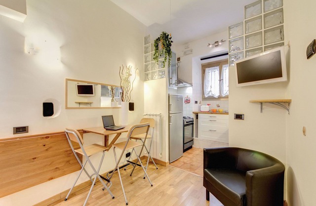 New apartment in the center of Rome near the tube (40mq)