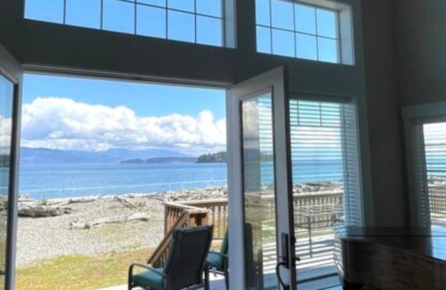 New Beachfront Home on Guemes Island!