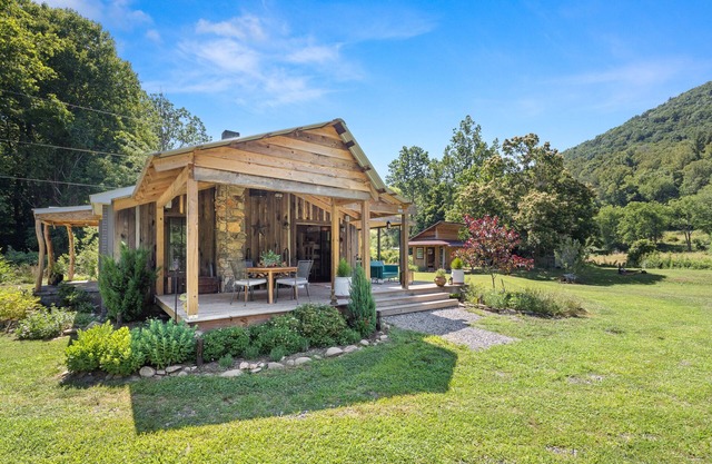 New! Charming Oasis on a Trout Stream.