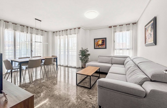 NEW! Ciudad de las Artes Apartment