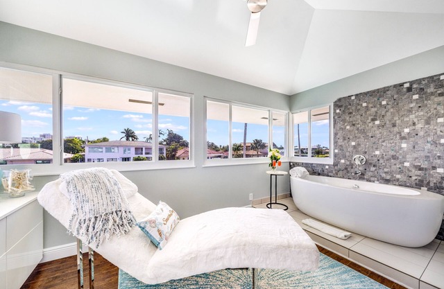 NEW DISCOUNTS-FT LAUDERDALE Waterfront/Save BIG for SUMMER & FALL!