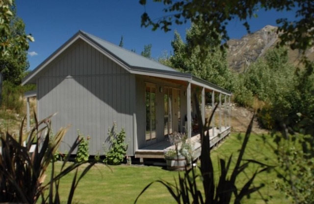 New Glenorchy Cottage