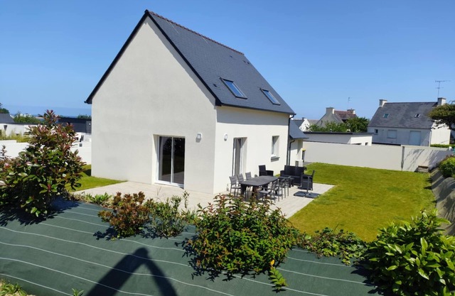 New house with seaside garden