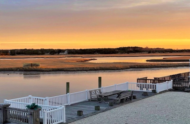*New listing, waterfront home with two balconies, 18 miles to LBI!