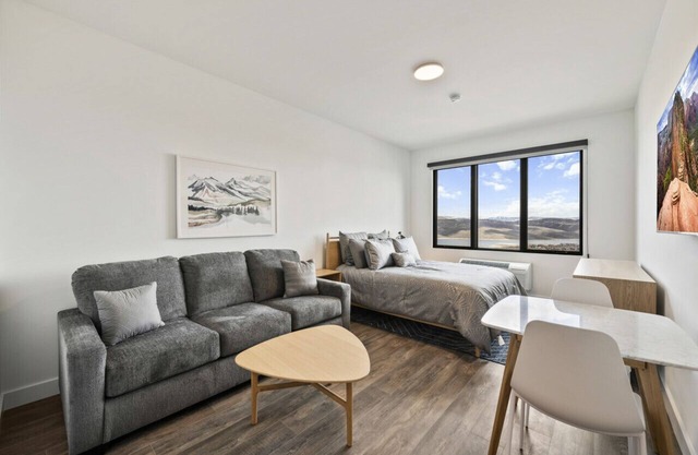 New! Lux Studio|Amazing Views & Amenities|Walk to Gondola