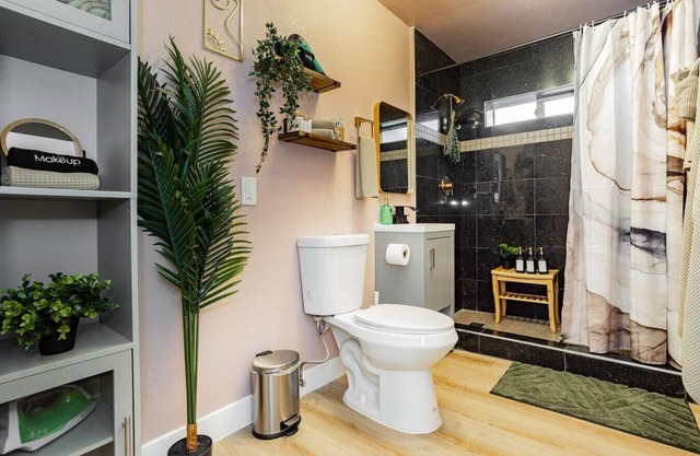 New Luxury Double Suite Oasis | Premier Strip View