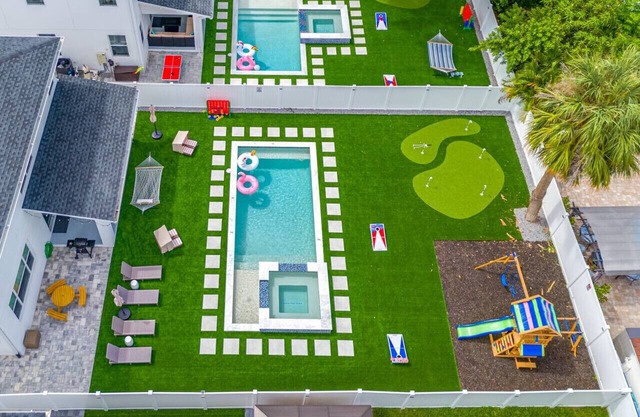 New - Modern TPA Oasis: Kids Loft & Pool-Sleeps 14