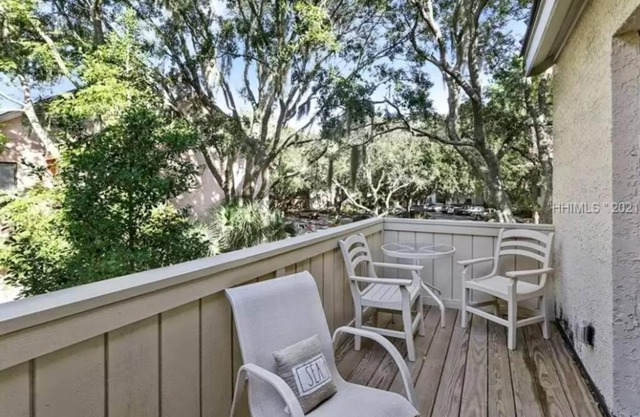 New Pics! Harbour Town 3BR/3BA - Pool Access - Book Now