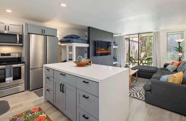 New Remodel, Pool, Beach Access, A/C, @ Turtle Bay