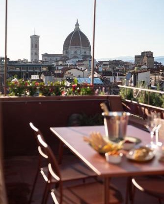 NEW Rooftop Wonder Terraces Apartment