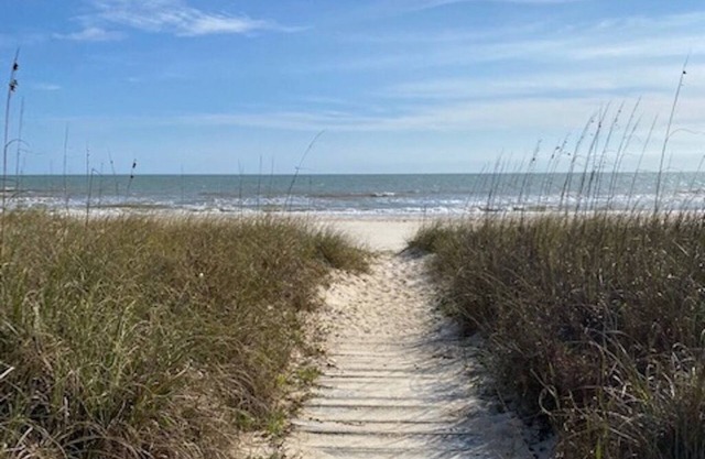 New to VRBO, Newly updated, Beachfront Condo