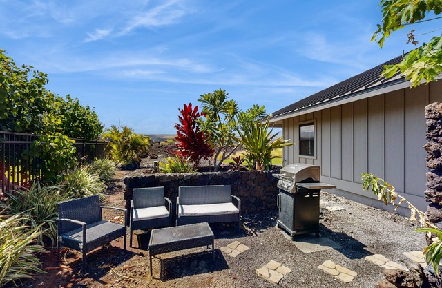 Newer-built studio with WiFi, TV, & walk-in shower - Triathlon Retreat