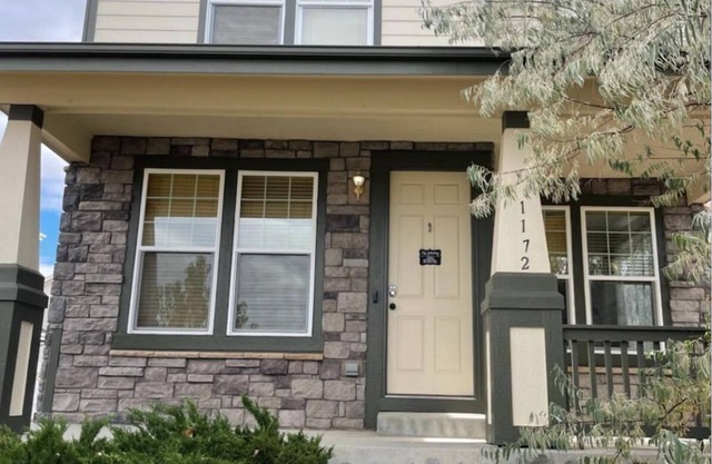 Newer Single family home, close to DIA, Denver VA and Anschutz