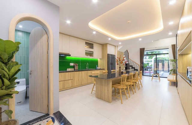 Newly built 4-story private villa/Floor-separated private layout/Duplex room