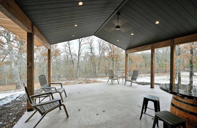 Newly built one level 3 bed/2 bath with acres of wooded privacy. Pets Welcome!