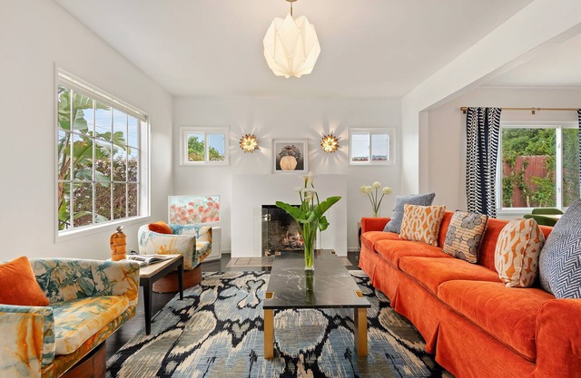 Newly Remodeled Charming and Contemporary Home