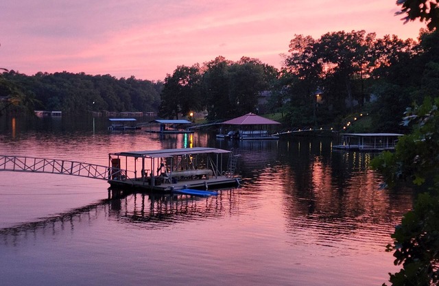 Newly Remodeled! Sleeps 16-Tons of amenities & private multi-level dock