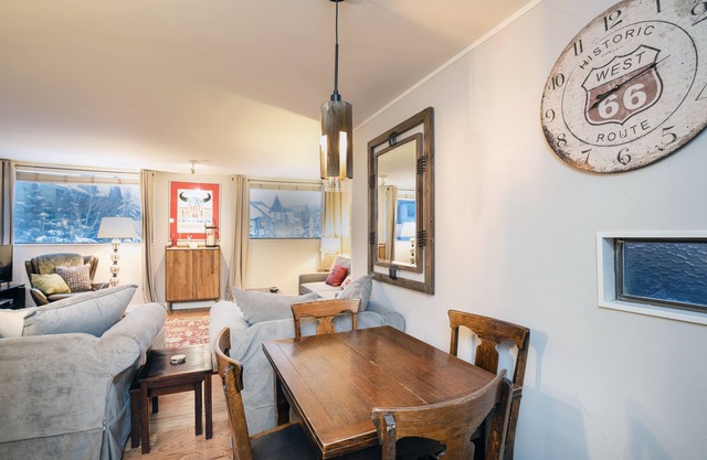 Newly renovated condo close to lift 7 and the grocery store.