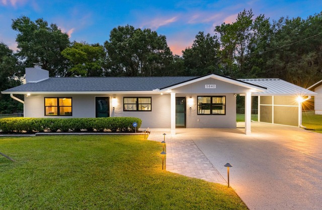 Newly updated dog-friendly retreat with yard, fireplace & W/D - near attractions
