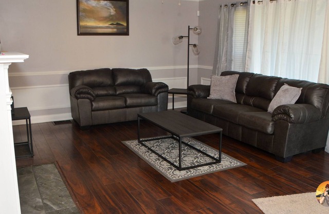 Newly Updated Home Less than 5 miles from Churchill Downs