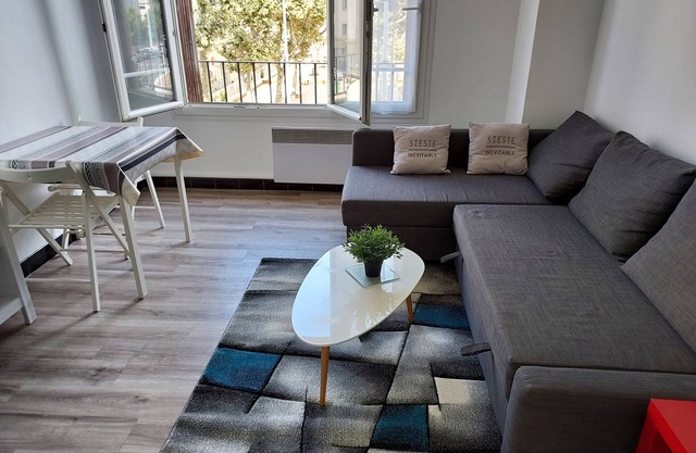 Nice Air-conditioned Apartment Near Beaches and Amenities