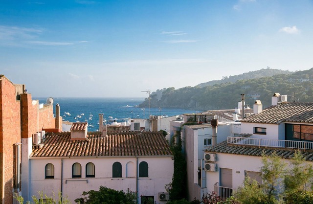 Nice apartment, 100 m from the beach, with a fantastic terrace and sea view