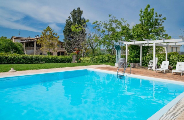 Nice apartment for 4 guests with pool, A/C, WIFI, TV, patio, pets allowed and parking
