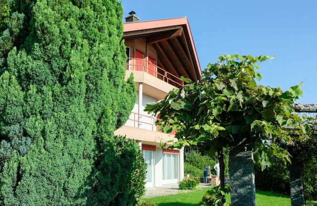Nice apartment for 12 guests with WIFI, TV, balcony and pets allowed