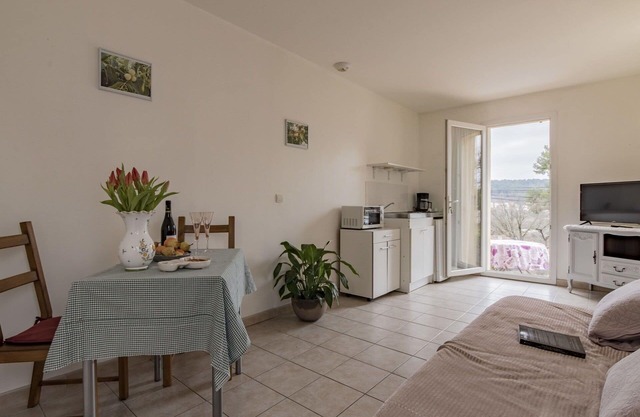 Nice apartment for 2 people with WIFI, TV, terrace and panoramic view
