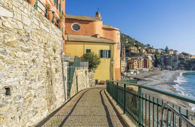 Nice apartment for 6 guests with WIFI, A/C, TV and terrace, close to Portofino