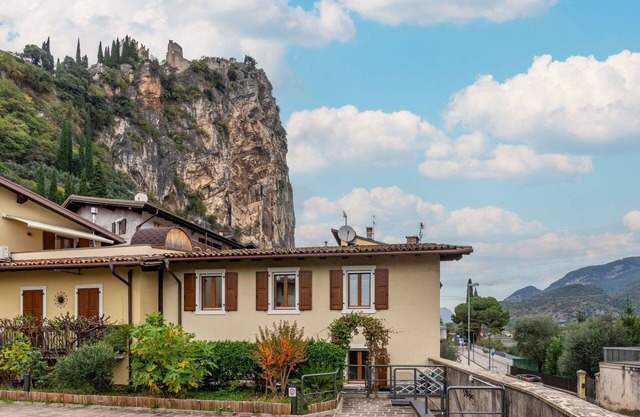 Nice apartment for 6 people with TV and patio