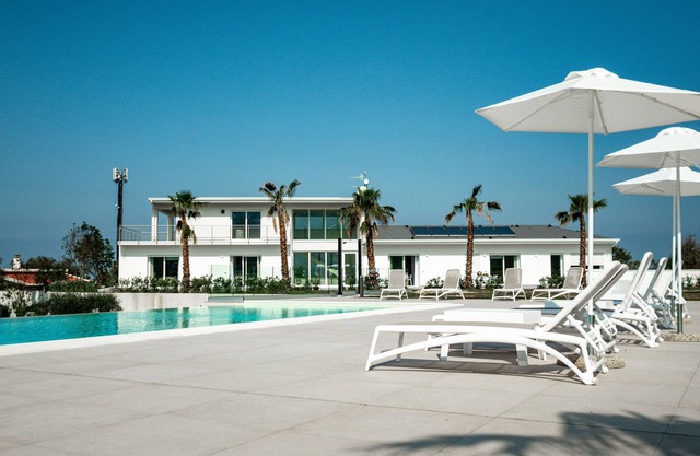 Nice double apartment with seaview pool just 5 minutes from Capo d'Orlando