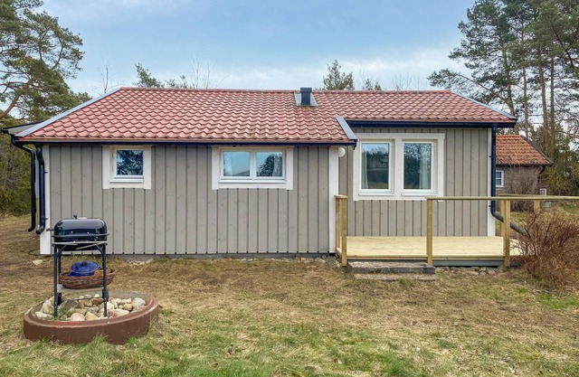 Nice home in Borgholm with sauna