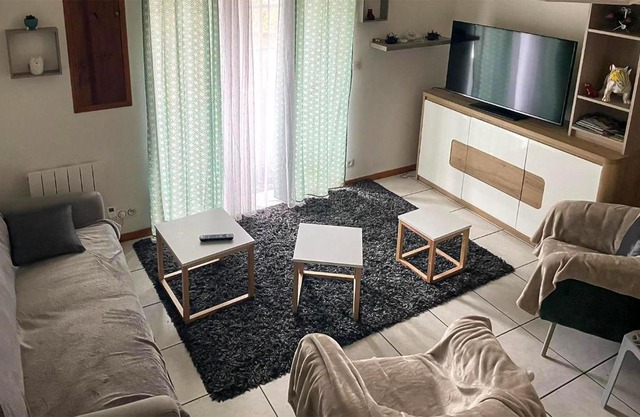 Nice Home In Plouha With Wifi